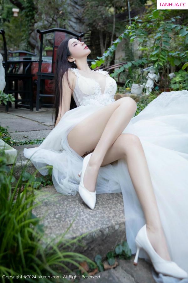 糖糖  [XiuRen]高清写真图 2024.12.05 No.9550 糖糖❤ 丝袜美腿第5张图片